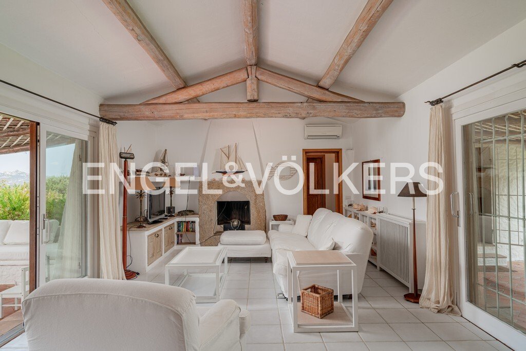 Villa in San Pantaleo, Olbia, Italy 4 - 14856179