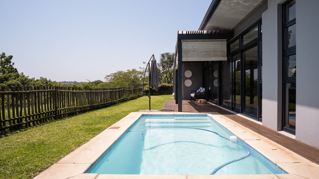 Elegant, Modern Family Home In Dolphin Coast, Kwa Zulu Natal, South