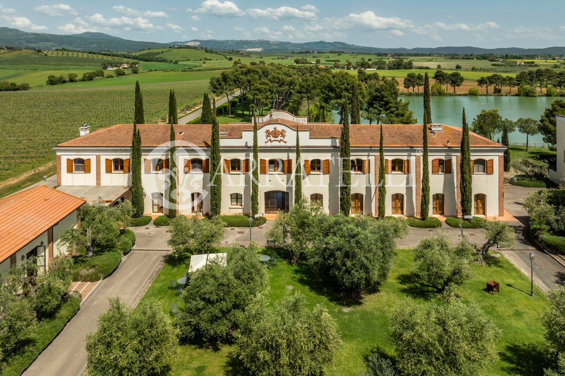 Corps de ferme à Grosseto, Toscane, Italie 1 - 14859210