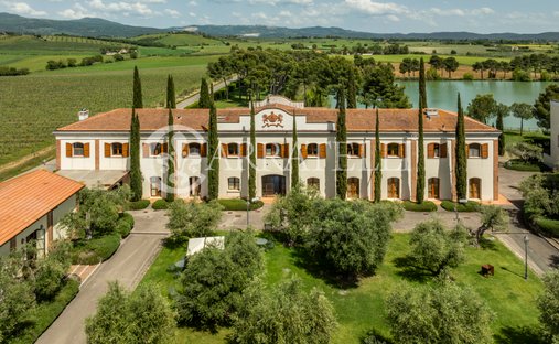 Farm Ranch in Grosseto, Tuscany, Italy 1