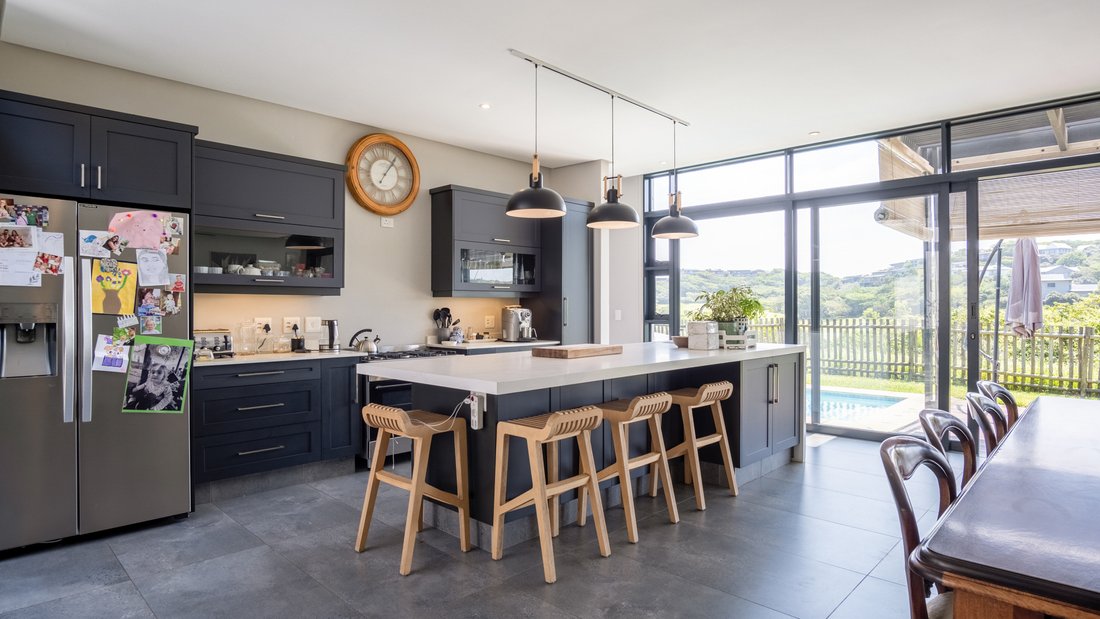 Elegant, Modern Family Home In Dolphin Coast, Kwa Zulu Natal, South