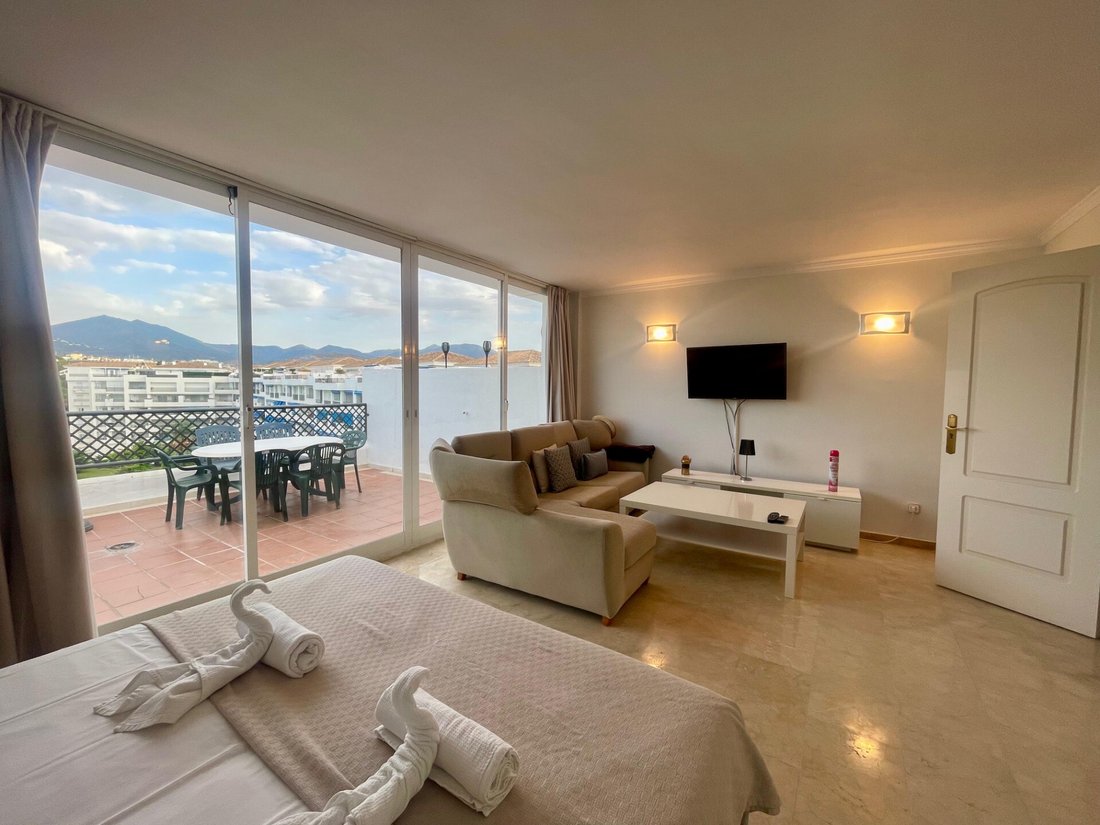 Penthouse in Puerto Banus, Marbella, Spain 4 - 14859063