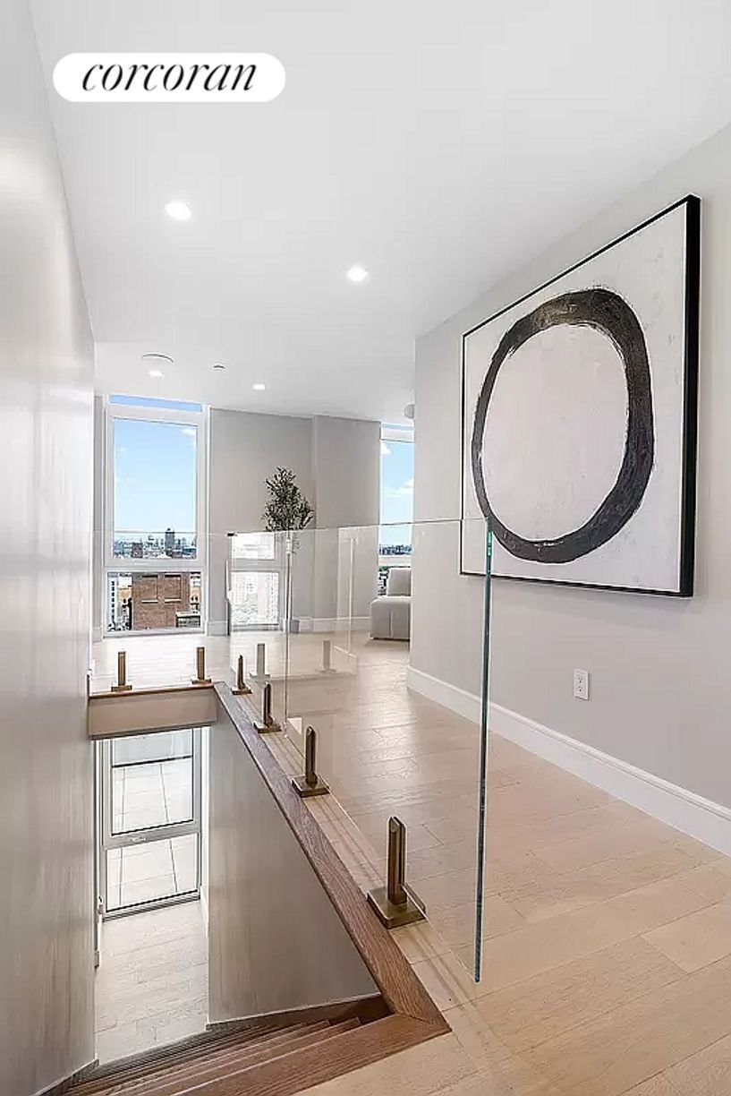 1399 Park Avenue 21 B, New York, Ny 10029 In New York, New York, United