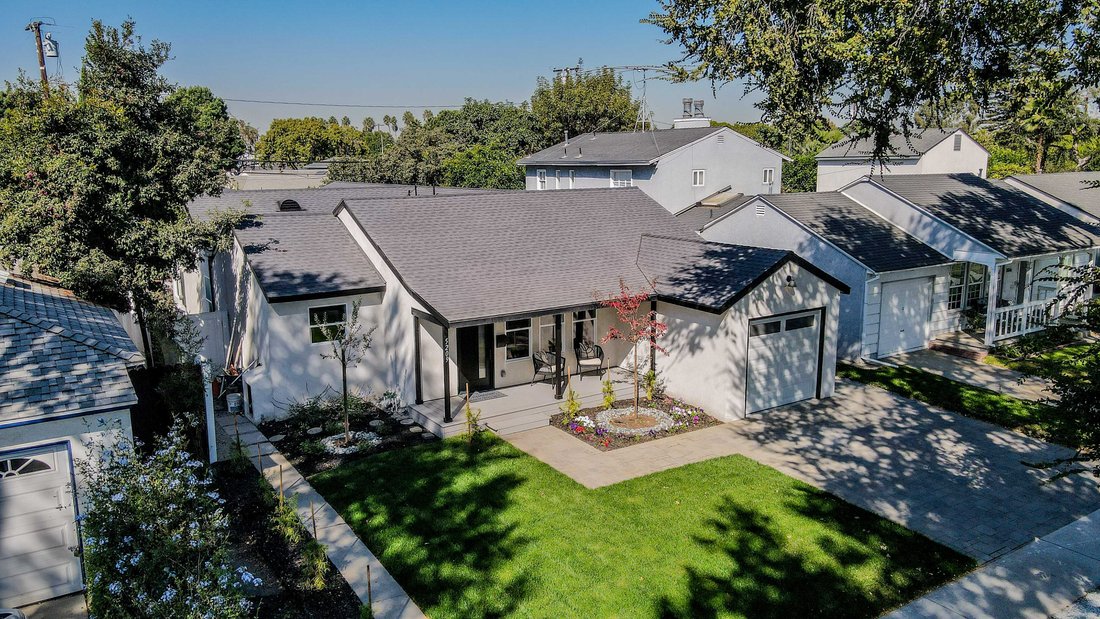 5209 East Abbeyfield Street, Long In Signal Hill, California, United