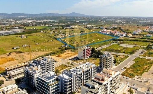 Terreno en Faro (Se y Sao Pedro), Algarve, Portugal 1