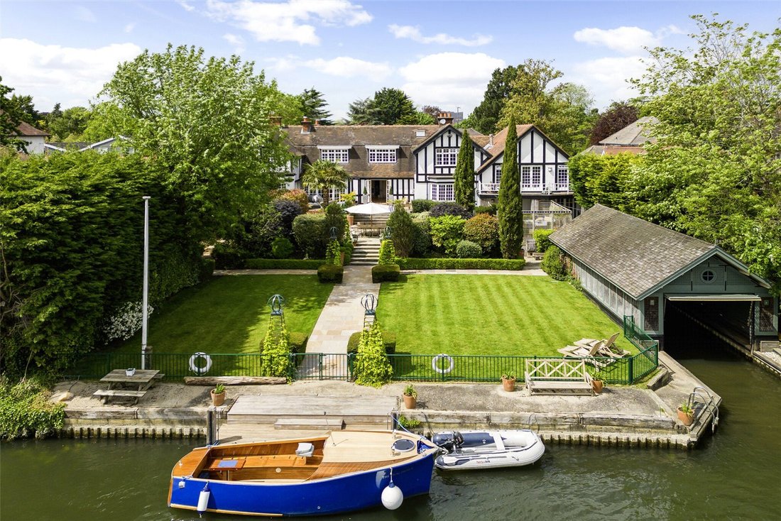 House in Bray, England 1 - 14856280