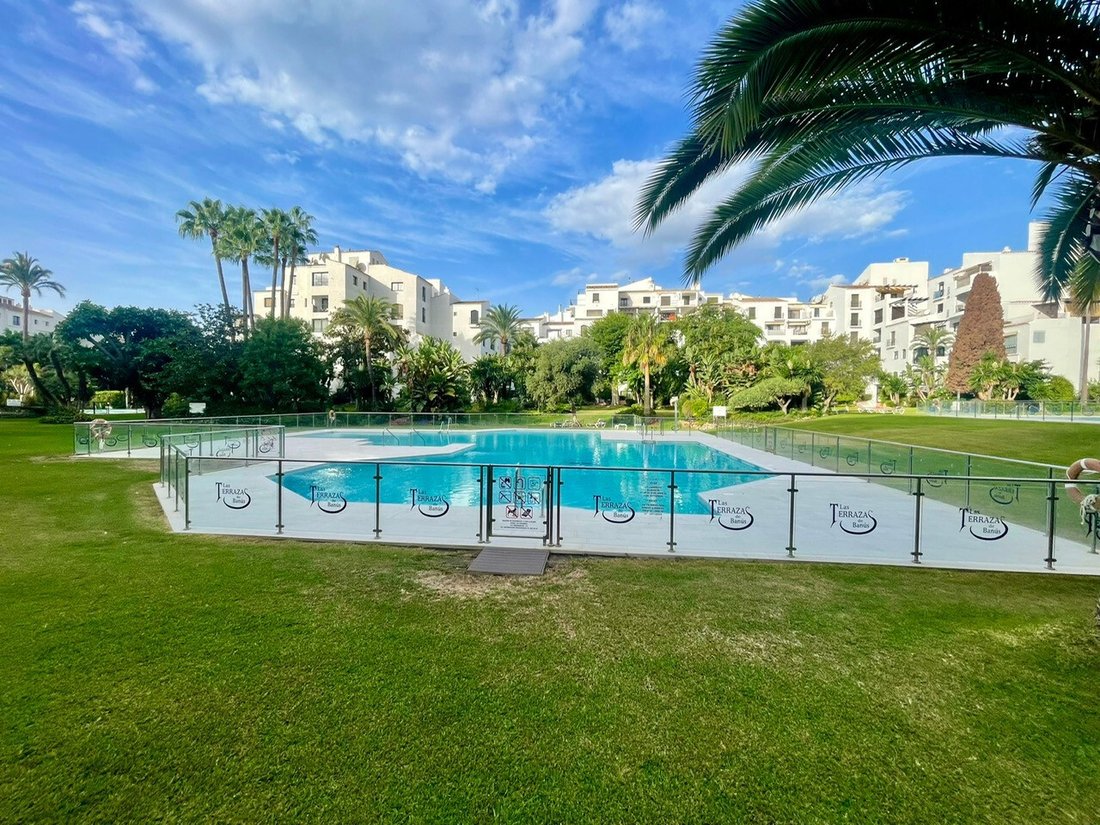 Penthouse in Puerto Banus, Marbella, Spain 1 - 14859063