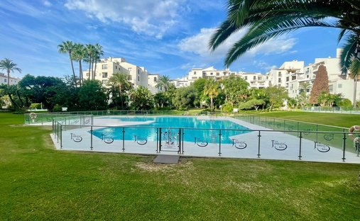 Penthouse in Puerto Banus, Marbella, Spain 1
