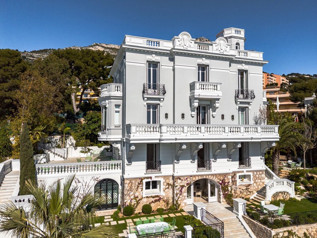 Villa in Cap-d'Ail, Provence-Alpes-Côte d'Azur, France 2 - 13996812
