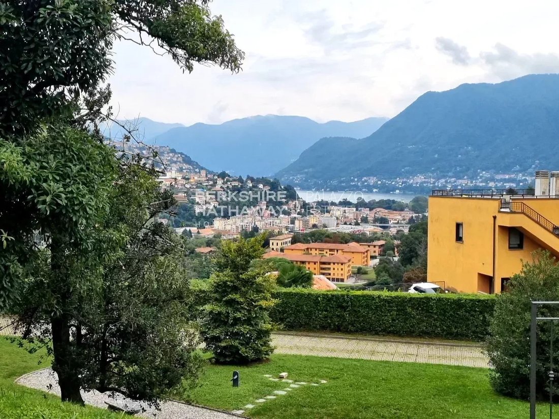 Apartment in Sagnino-Tavernola-Monte Olimpino, Como, Lombardy 2 - 14698031