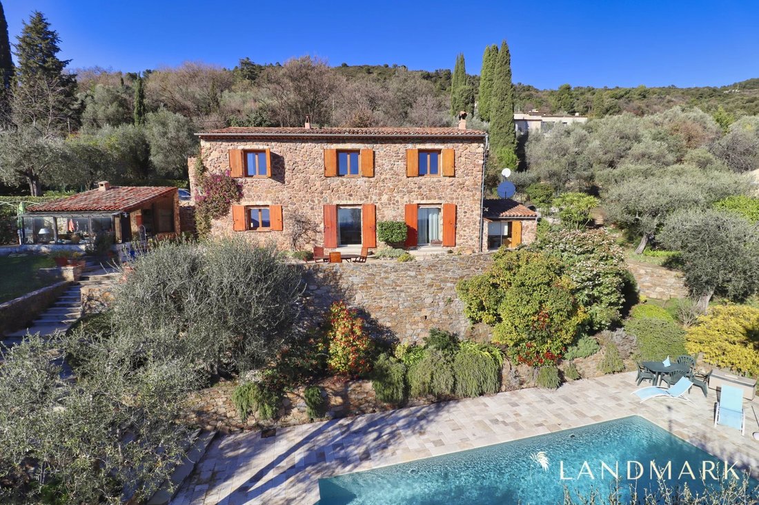 Villa in Le Tignet, Provence-Alpes-Côte d'Azur, France 1 - 12978210