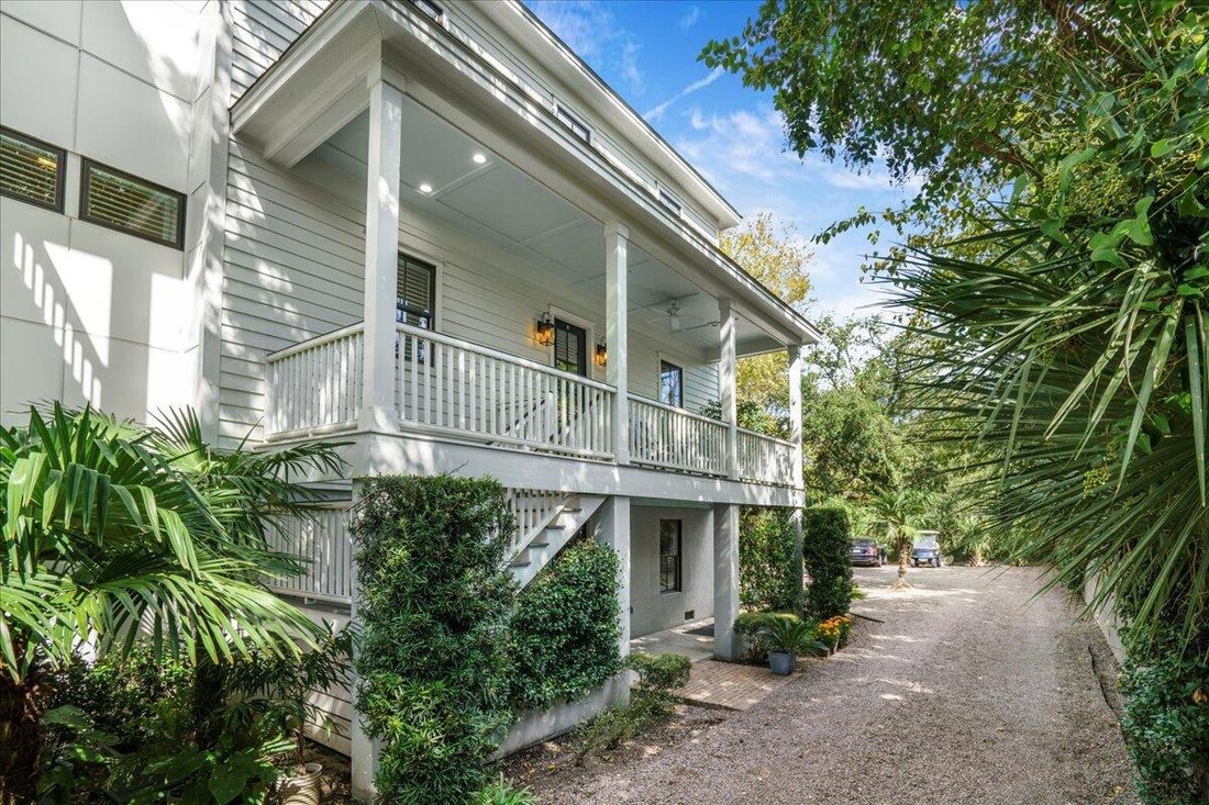 Low Maintenance Living In The In Charleston, South Carolina, United