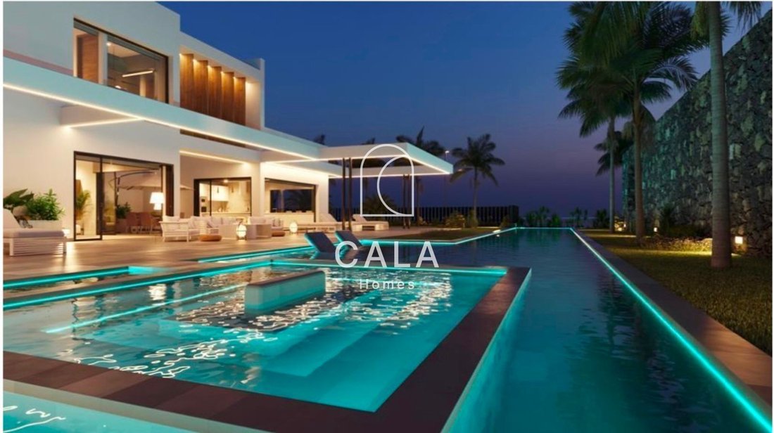 House in La Caleta, Adeje, Canary Islands 1 - 14856630