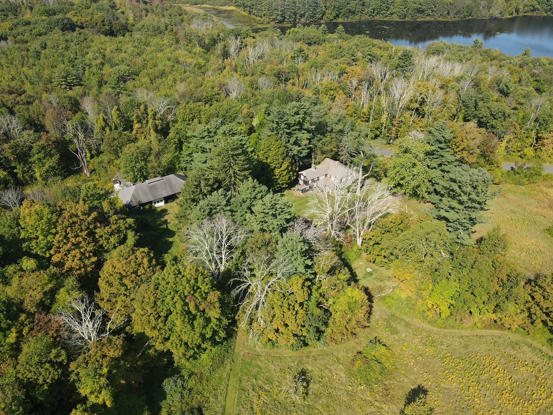 House in Winsted, Connecticut, United States 4 - 14856454