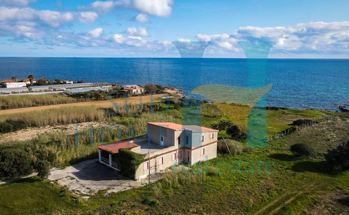 Villa in Portopalo di Capo Passero, Sicily, Italy 1