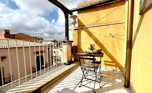 Apartment in Center, Noto, Sicily 1