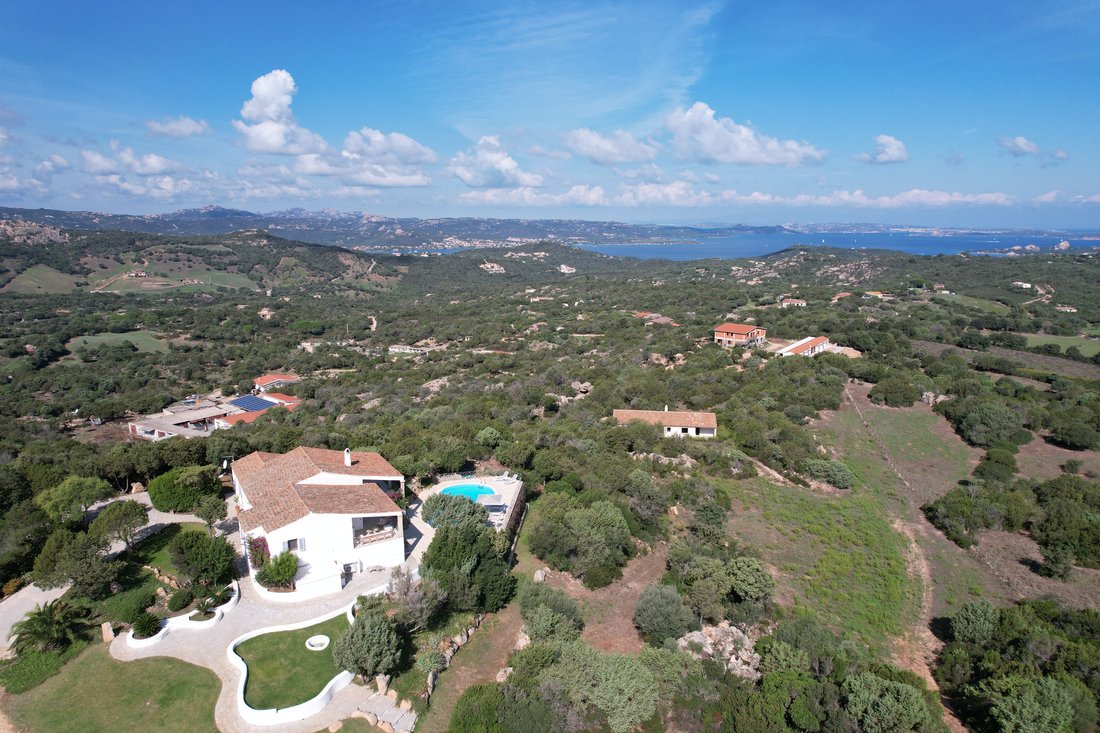 Villa in Arzachena, Sardinia, Italy 1 - 14862443