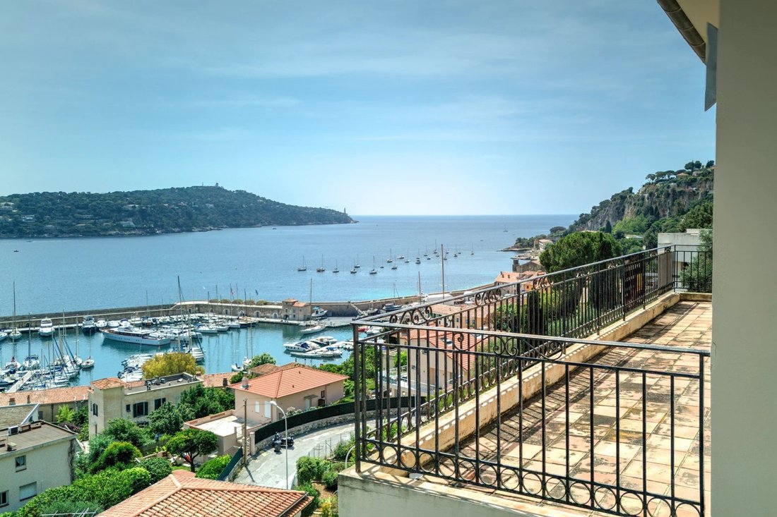 Villa in Le Port, Villefranche-sur-Mer, France 2 - 14288327