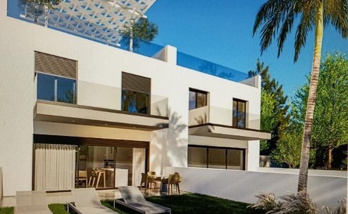 Townhouse in Faro (Se e Sao Pedro), Algarve, Portugal 1
