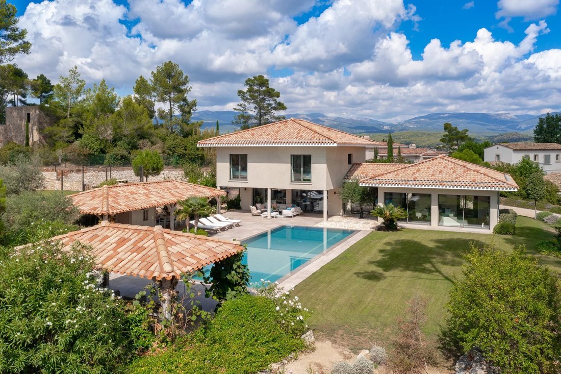 Villa in Tourrettes, Provence-Alpes-Côte d'Azur, France 2 - 13294598