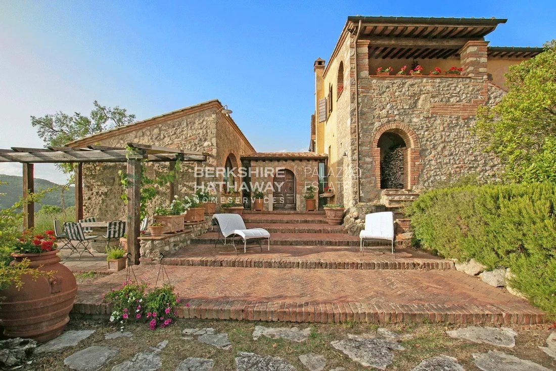 Estate in Sarteano, Tuscany, Italy 2 - 14835453