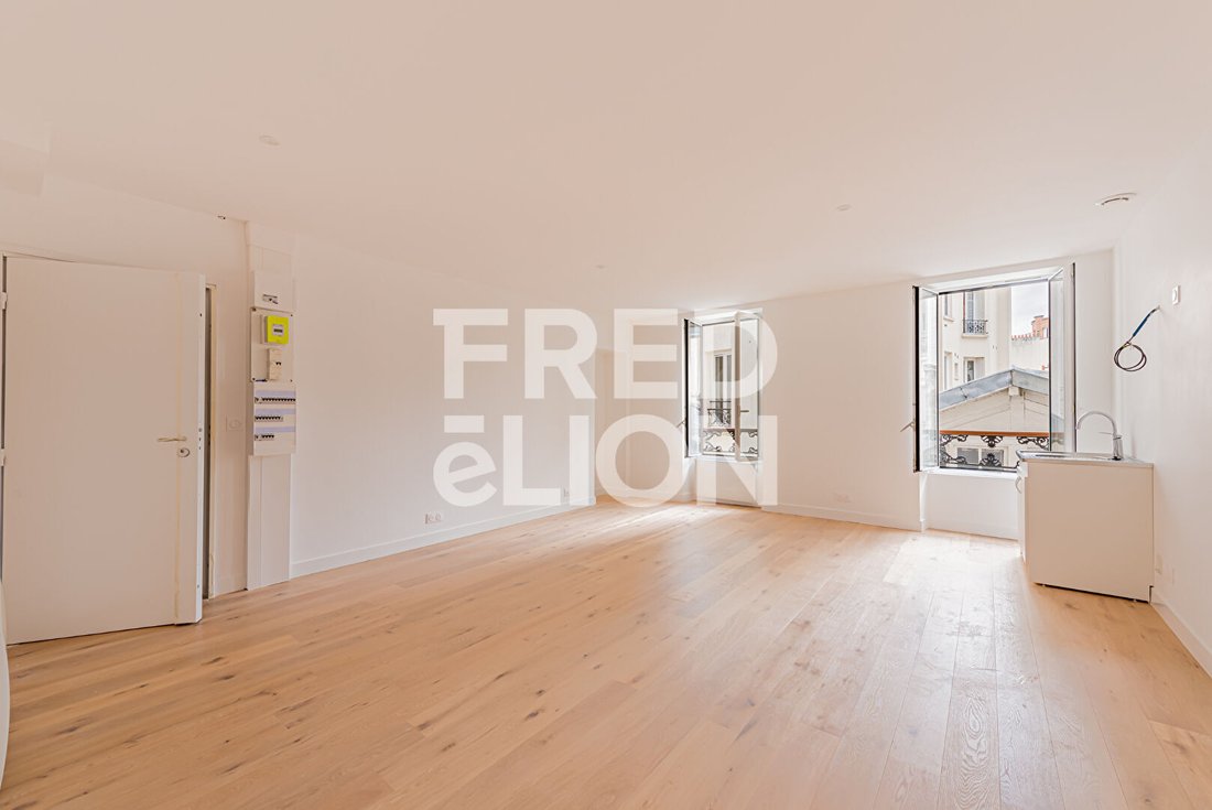 Apartment In Paris, île De France, France For Sale (14860532)