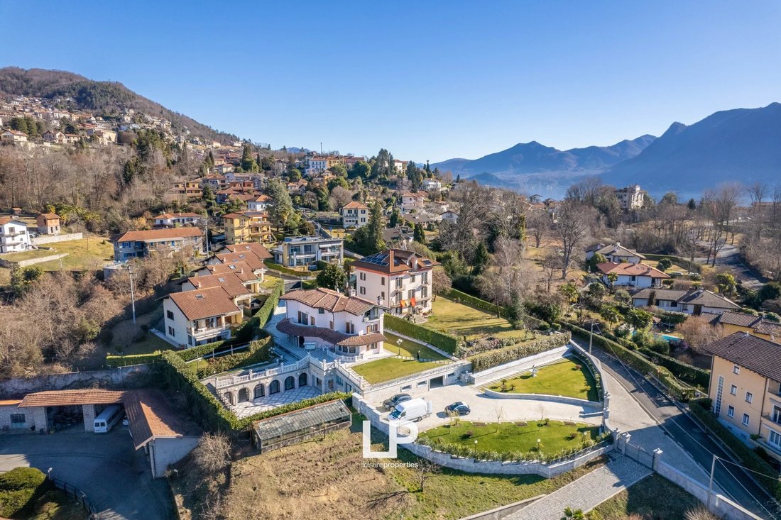 Villa in Verbania, Piedmont, Italy 1 - 12065802