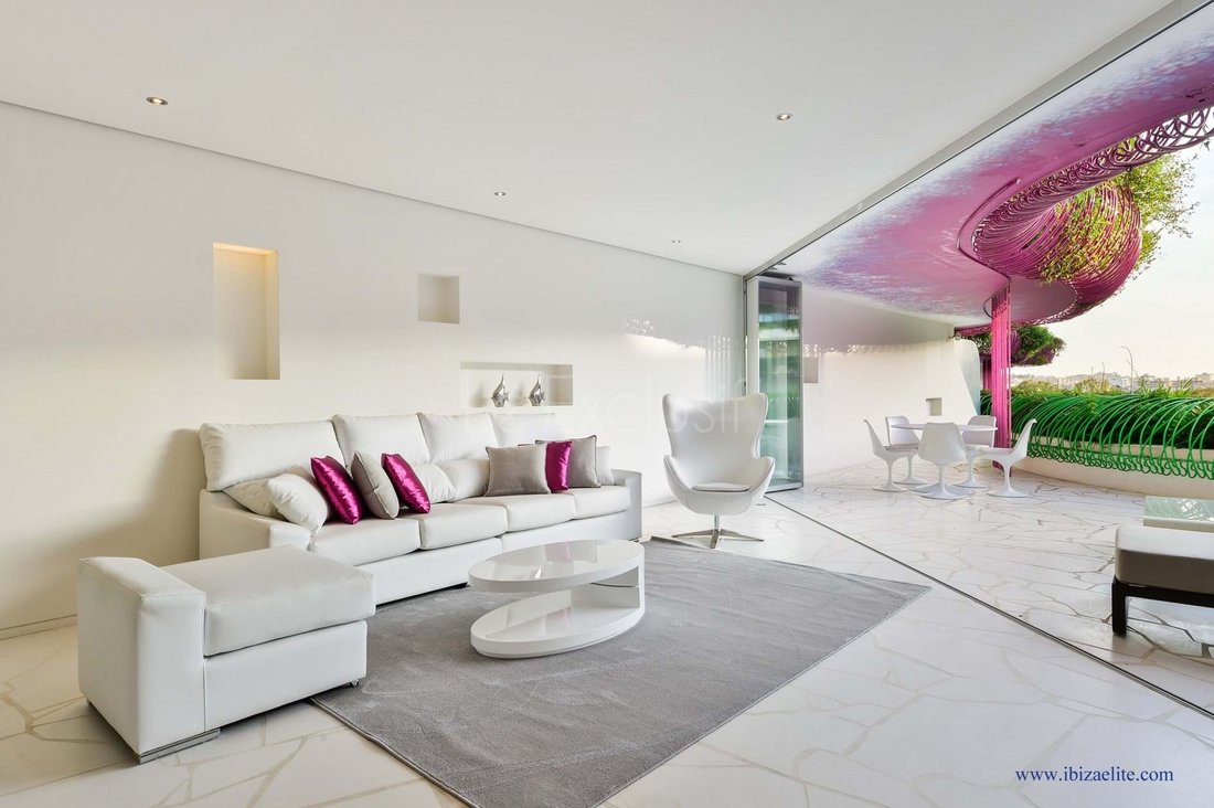 Frontline Apartment On Sale And Rental. Las In Balearic Islands