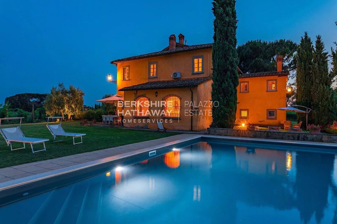 Villa in Monte San Savino, Tuscany, Italy 4 - 14835466