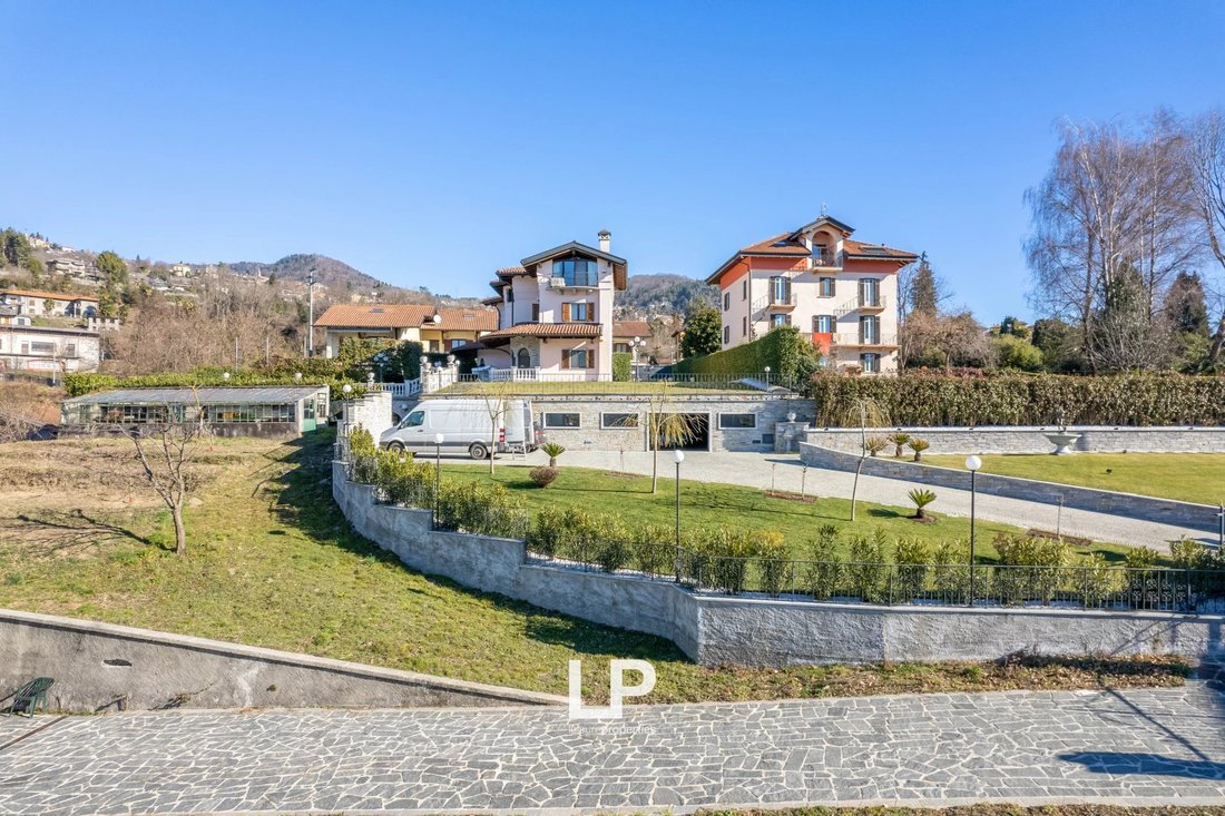 Villa in Verbania, Piedmont, Italy 3 - 12065802