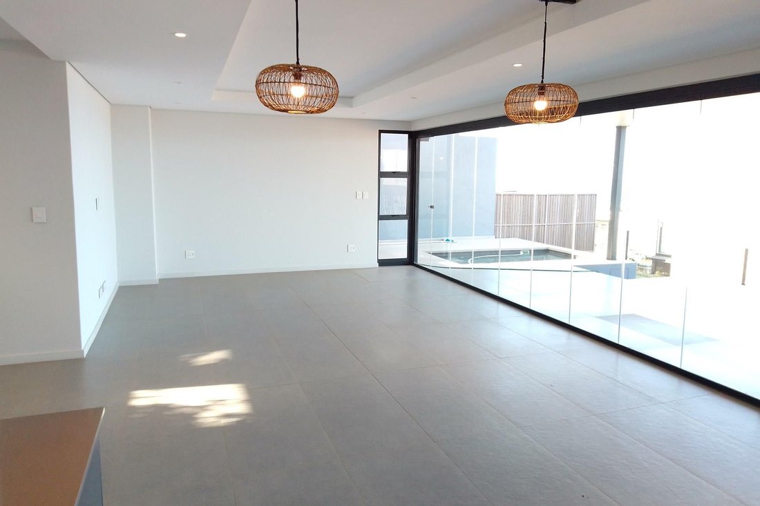 Luxurious Four Bedroom Villa With In Blackburn, Kwa Zulu Natal, South