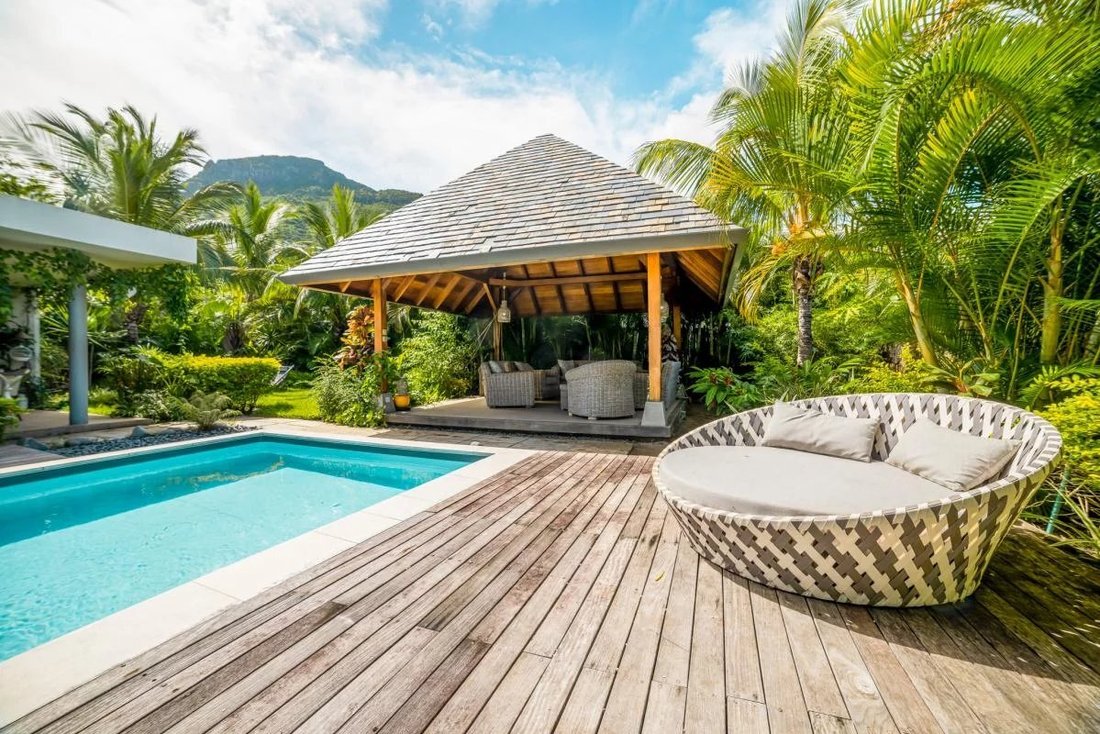 Villa in Grande Riviere Noire, Rivière Noire District, Mauritius 3 - 14425424