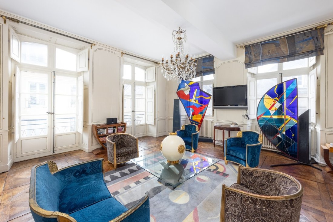 Exceptional Apartment In Historic Center In Rennes, Brittany, France