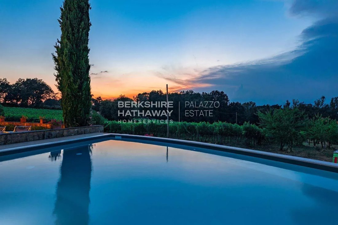 Villa in Monte San Savino, Tuscany, Italy 5 - 14835466