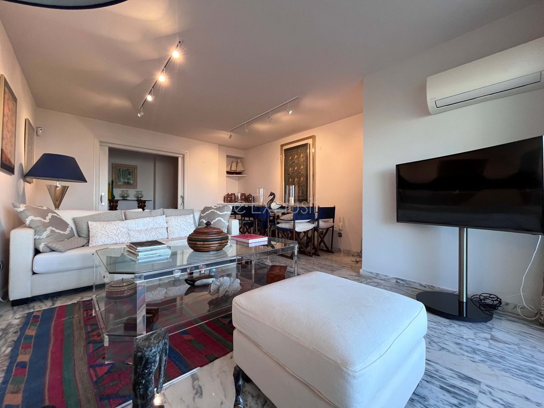 Apartment Available For Annual Rent. Front In Balearic Islands