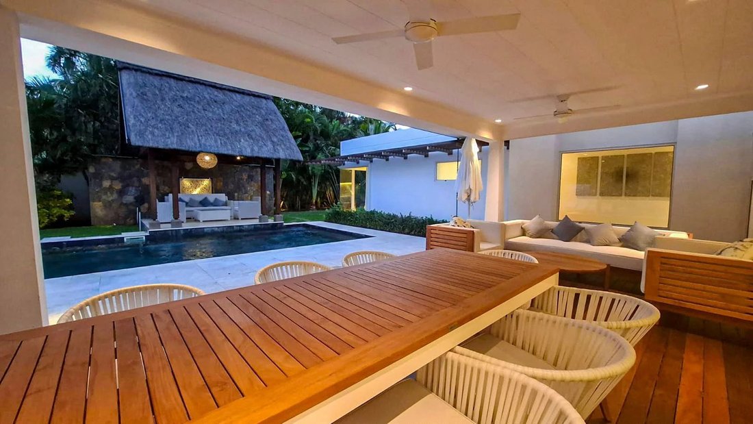 Villa in Grand Baie, Rivière du Rempart District, Mauritius 2 - 14428504