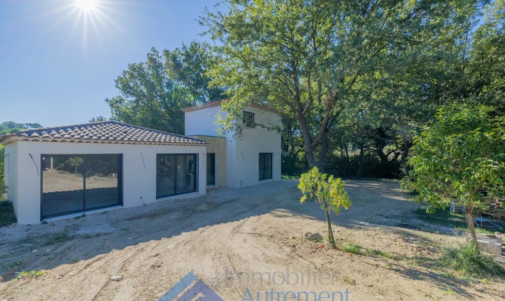 Property Eguilles In éguilles, Provence Alpes Côte D'azur, France For