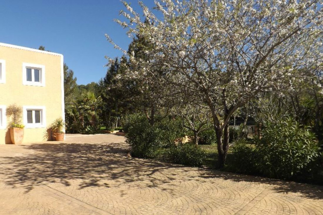 Villa in Sant Agusti des Vedra, Sant Josep de sa Talaia, Balearic Islands 2 - 13002848