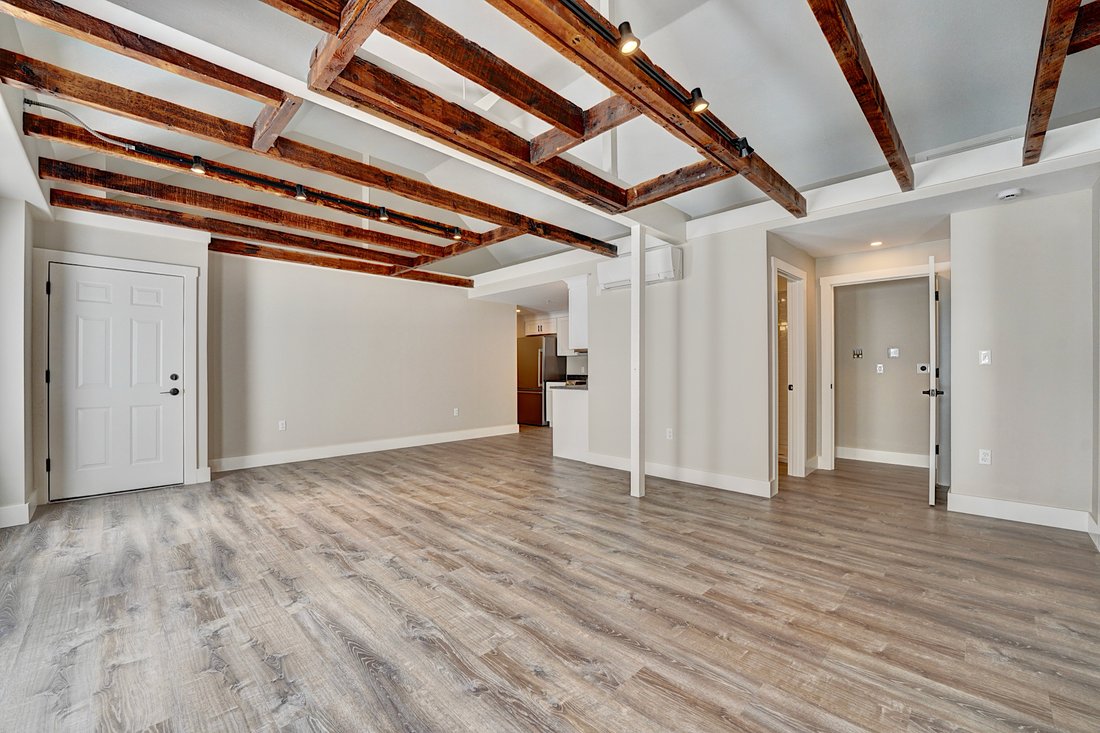 West End Penthouse In Portsmouth, New Hampshire, United States For Sale