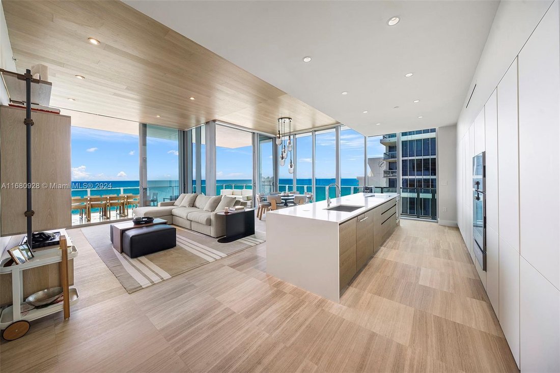 Condo Miami Beach In Miami Beach, Florida, United States For Sale