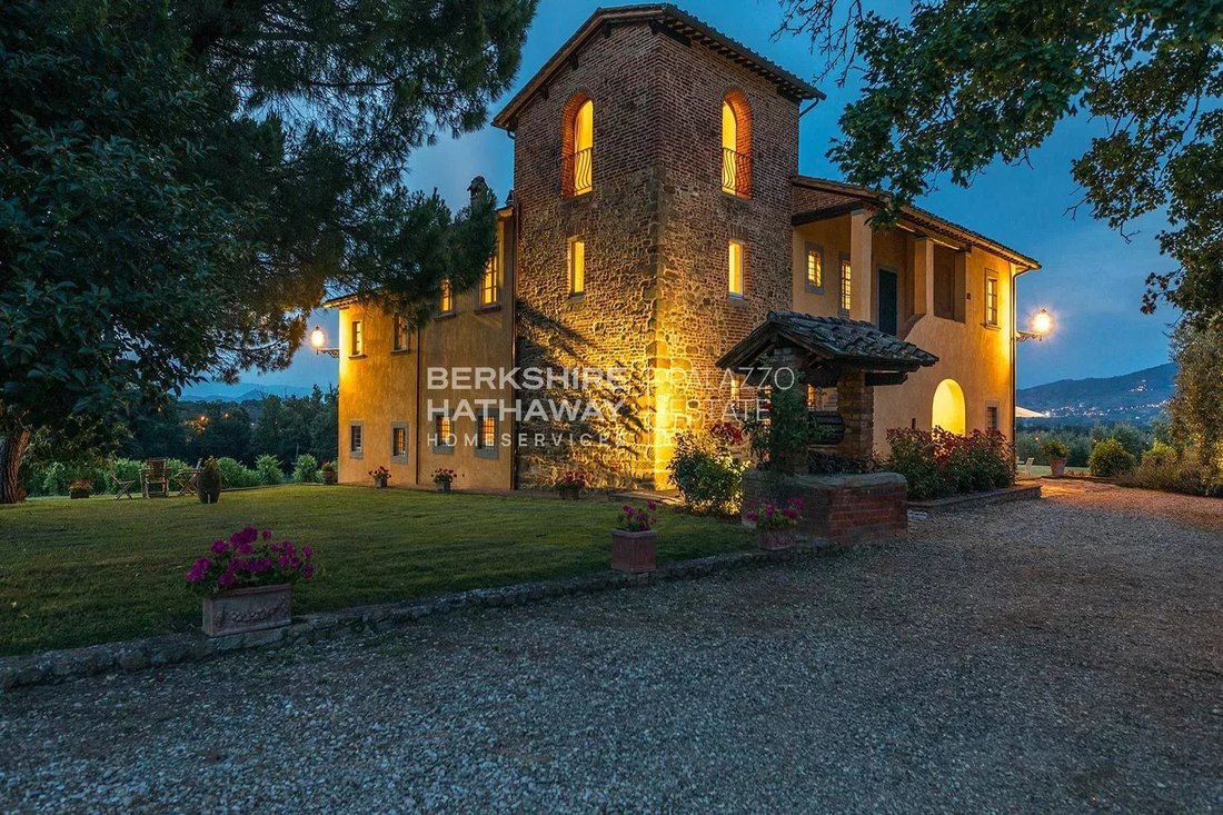 Villa in Monte San Savino, Tuscany, Italy 3 - 14835466