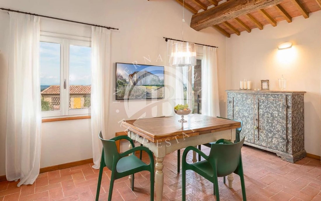 Apartment in San Gimignano, Tuscany, Italy 2 - 13943794