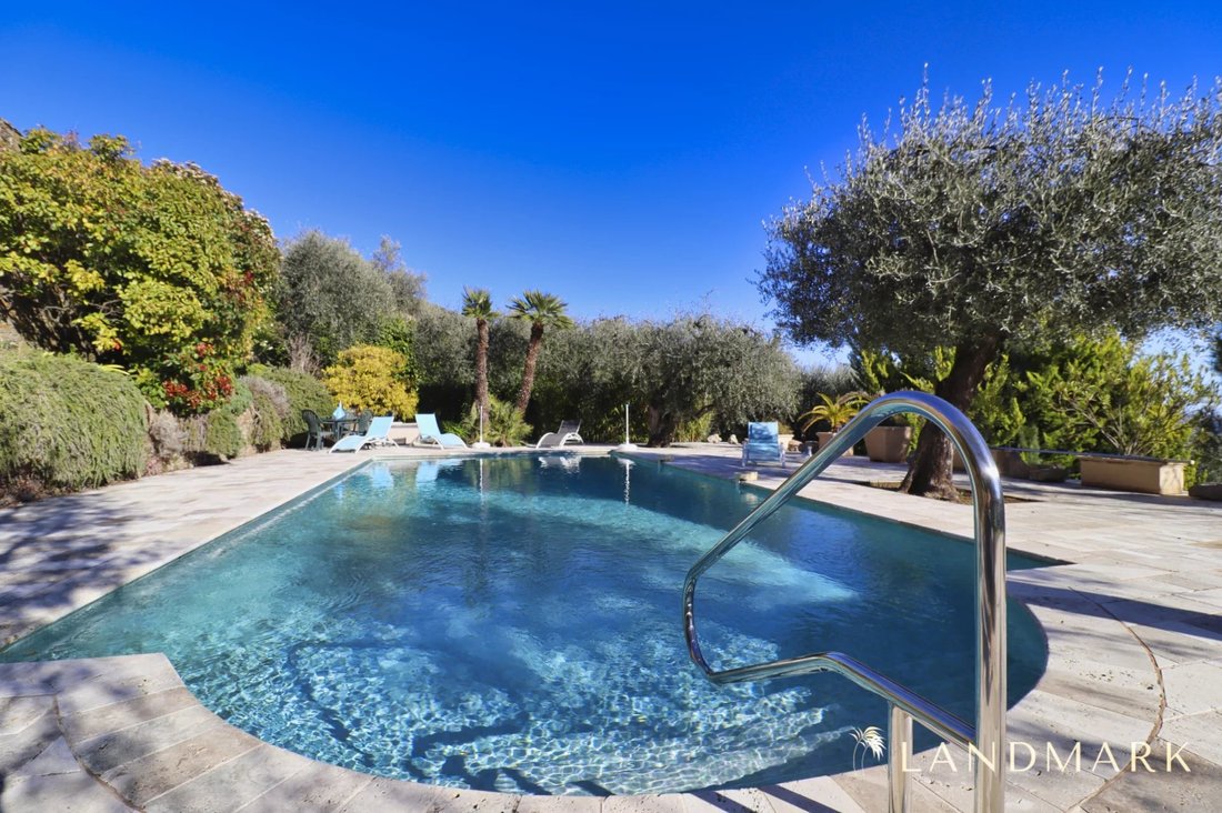 Villa in Le Tignet, Provence-Alpes-Côte d'Azur, France 3 - 12978210