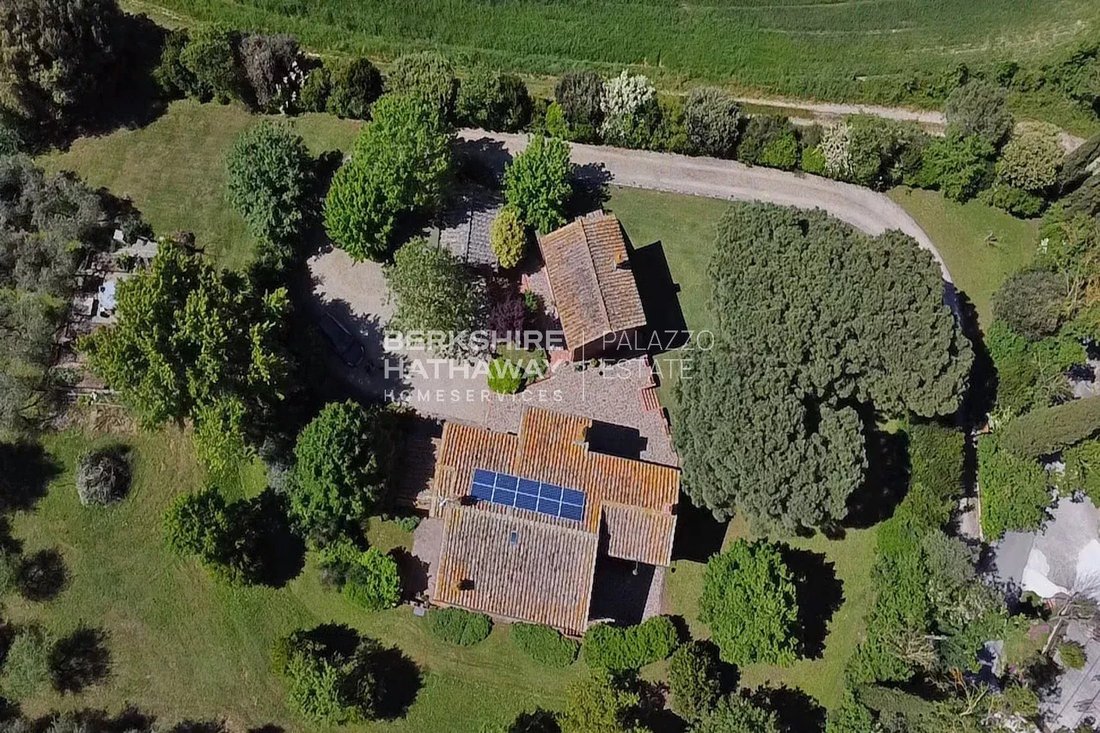 Villa in Foiano della Chiana, Tuscany, Italy 5 - 14861738