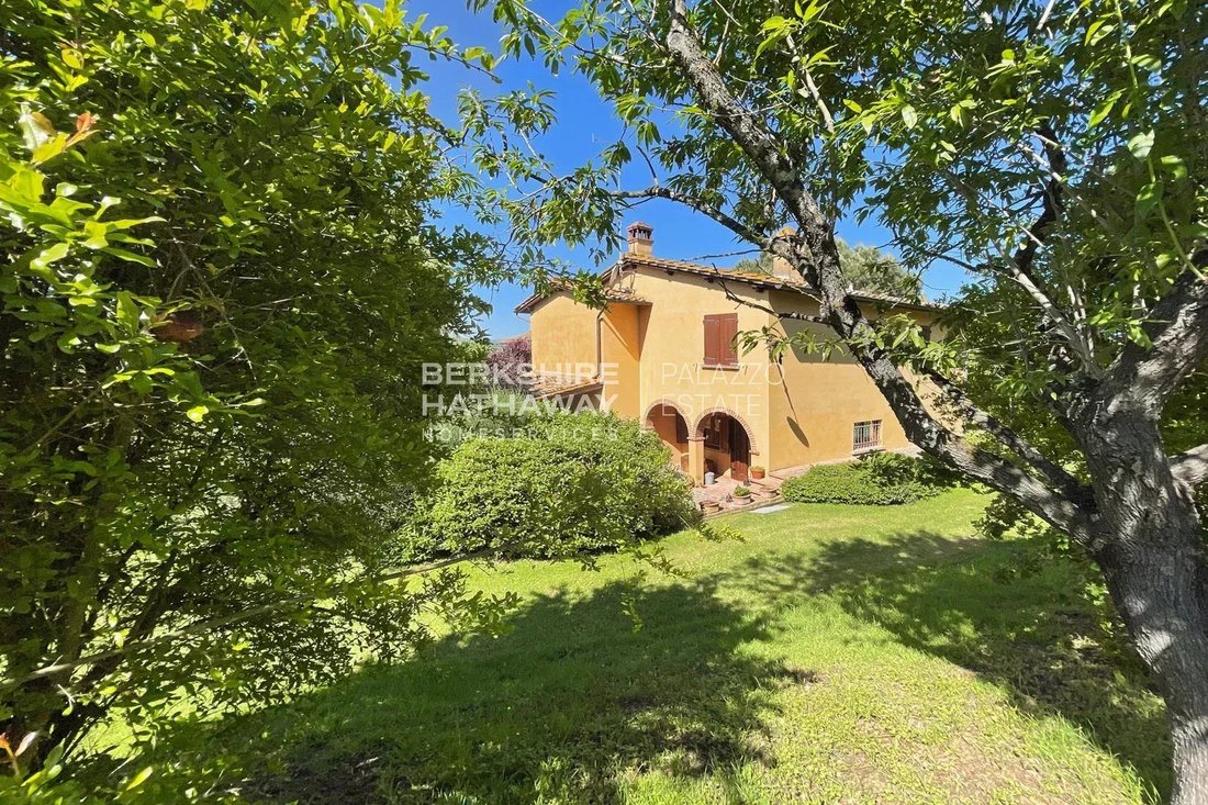 Villa in Foiano della Chiana, Tuscany, Italy 3 - 14861738