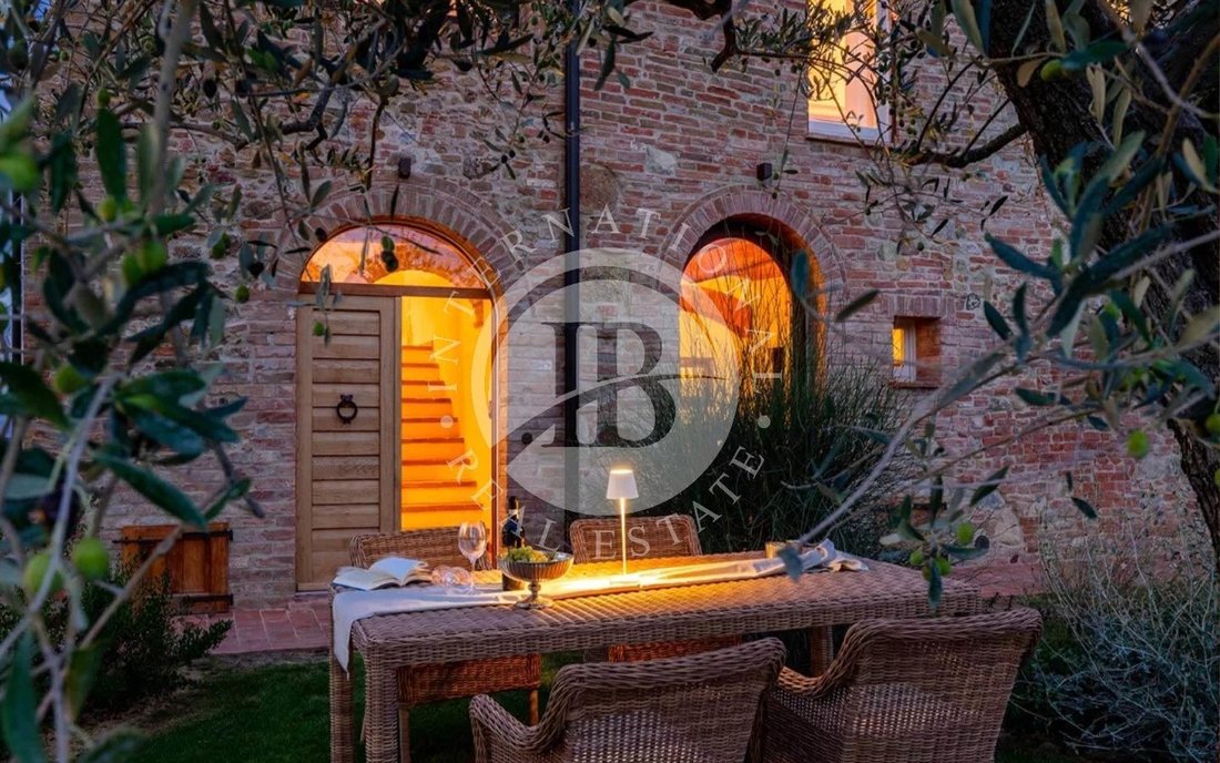 Apartment in San Gimignano, Tuscany, Italy 1 - 13943794