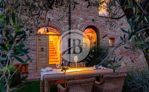 Apartment in San Gimignano, Tuscany, Italy 1
