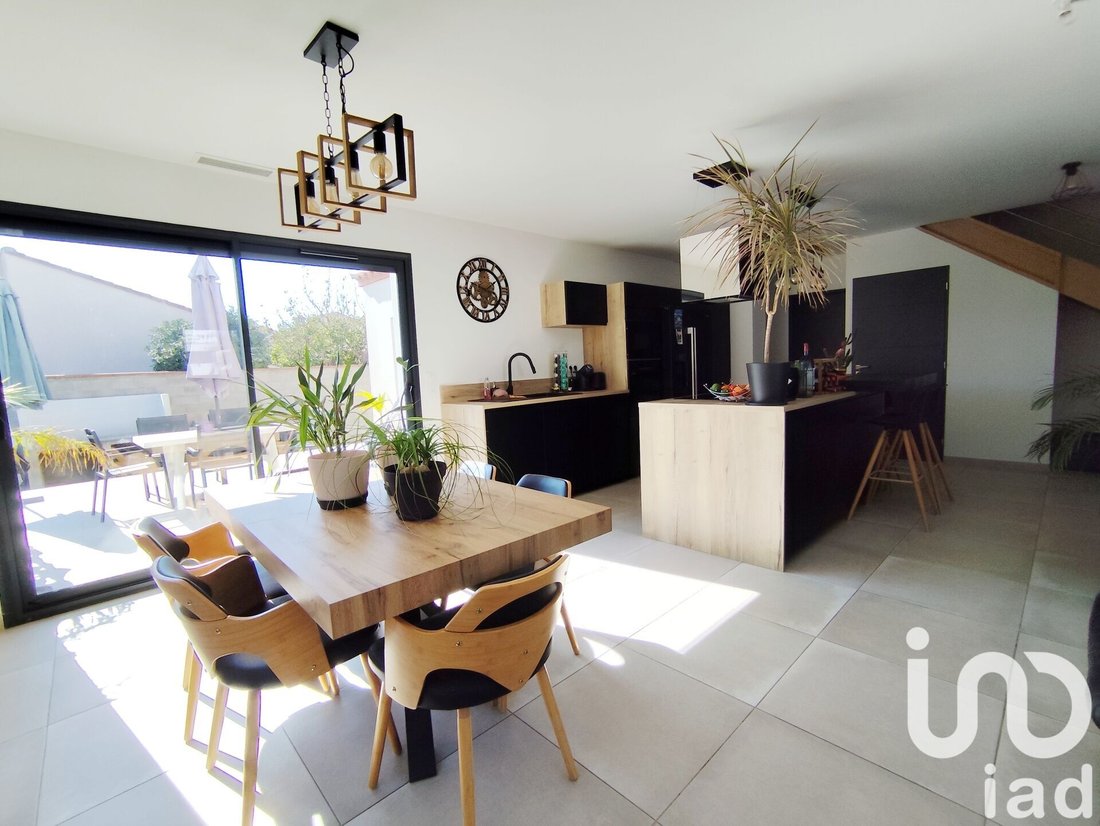 Vente Maison/Villa 4 Pièces In Sainte Marie, Occitanie, France For Sale