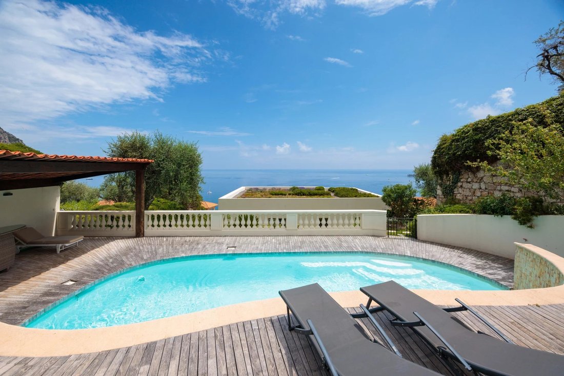 Villa in French Riviera, Provence-Alpes-Côte d'Azur, France 3 - 13958255