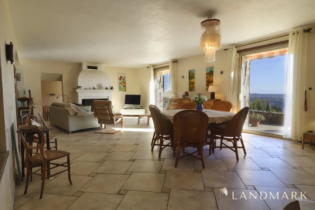 Villa in Le Tignet, Provence-Alpes-Côte d'Azur, France 4 - 12978210